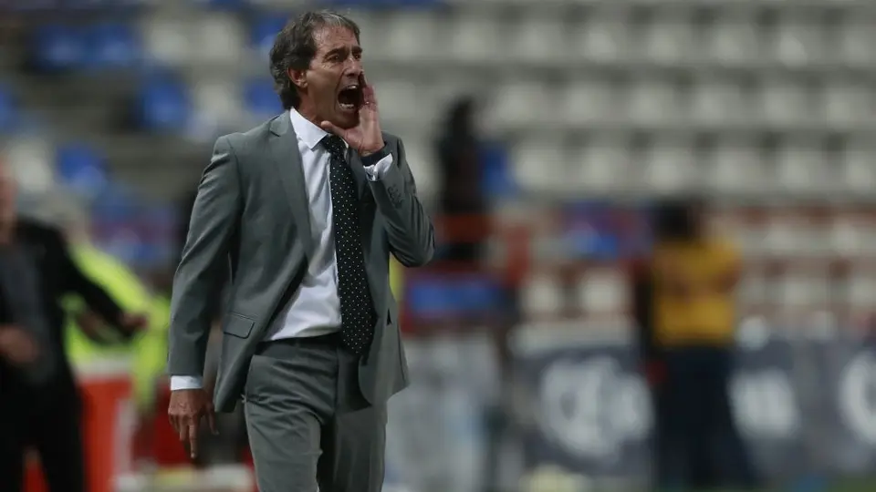 Pachuca está dispuesto a 'soltar' a Guillermo Almada para dirigir a México