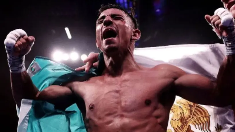 Luis Alberto ‘Venado’ López defenderá su título mundial de peso pluma contra Michael Conlan