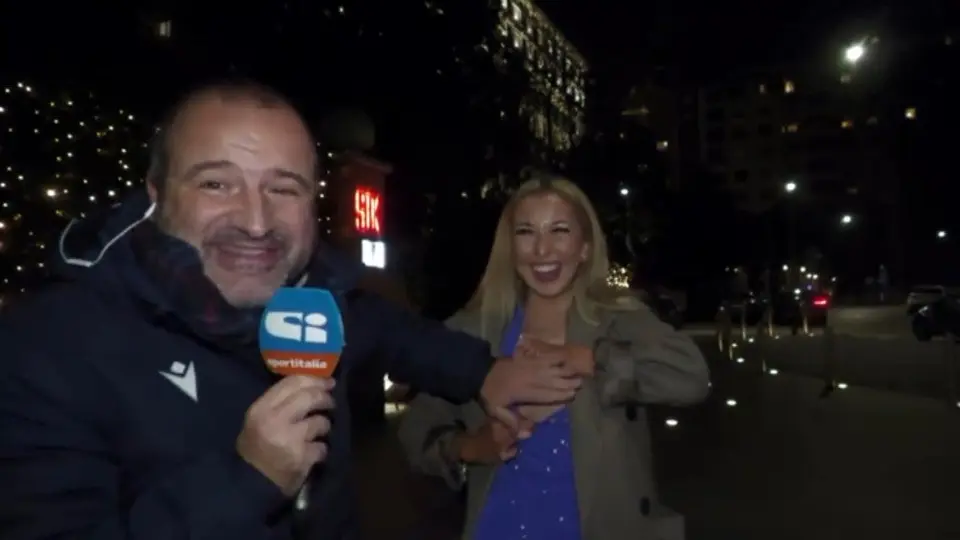 Aficionada del Hearts muestra tatuaje en sus pechos en televisión nacional y se hace viral