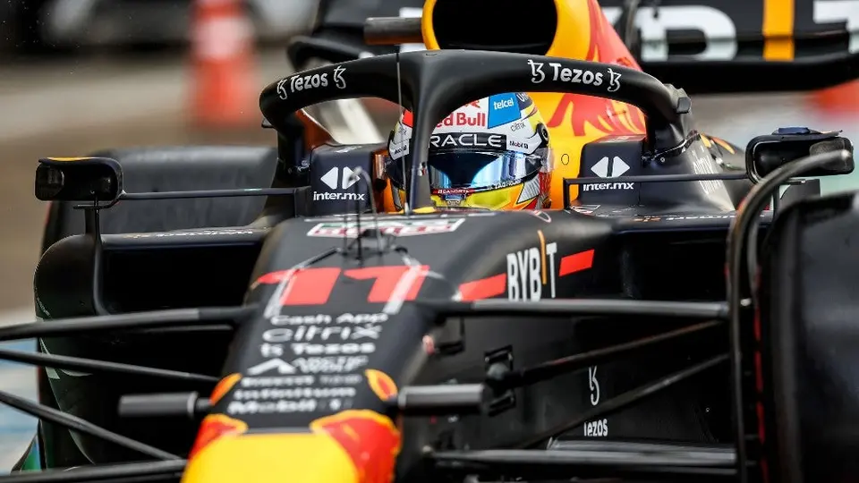 Checo Pérez sueña con el título de la F1 tras marcar el mejor tiempo de la pretemporada