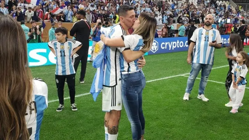 Esposa de Di María se lanza contra Rami: "Te puede enseñar a hacer goles en finales"