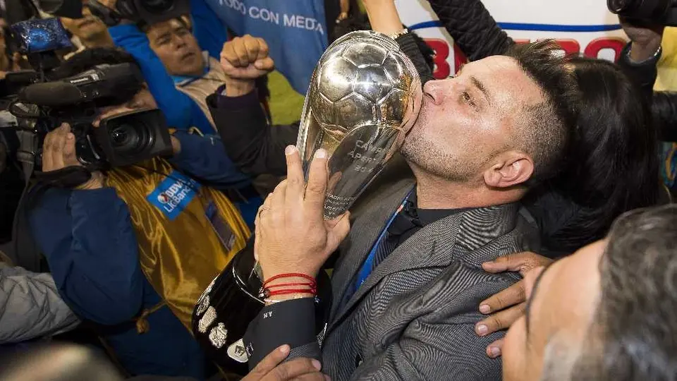Pumas: ¡Ya era hora! Mohamed, el DT con mejor palmarés que llega al banquillo de la UNAM