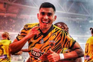 Orbelín Pineda: AEK lanza challenge de baile imitando el paso icónico del jugador mexicano