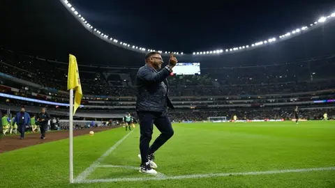 América vs Pumas: Mohamed se engancha con afición azulcrema tras expulsión y les recuerda título