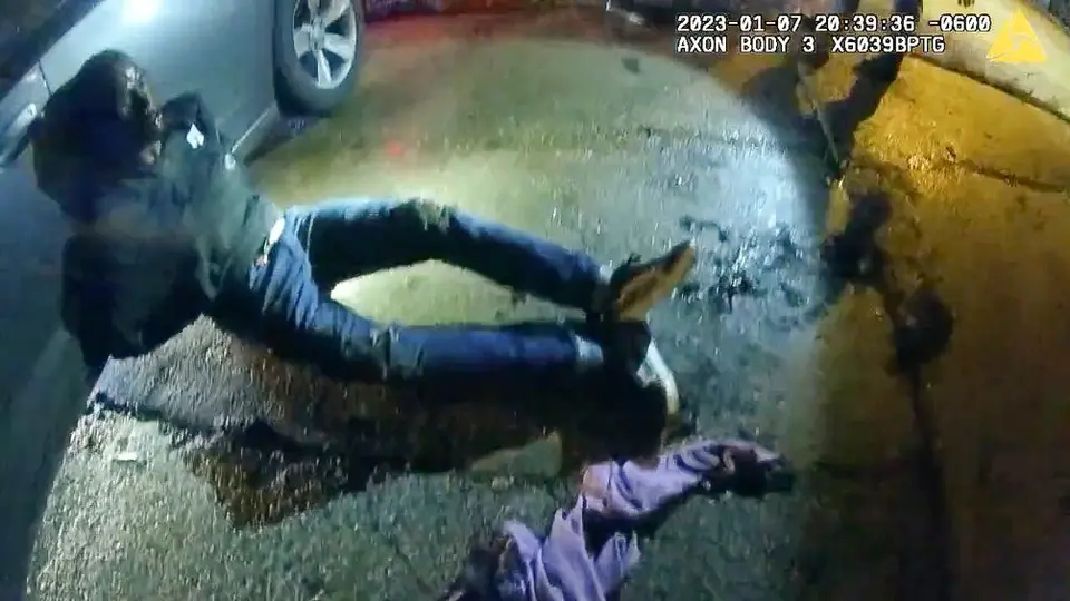 Tire Nichols: Difunden video del asesinato a golpes al hombre afroamericano en Memphis