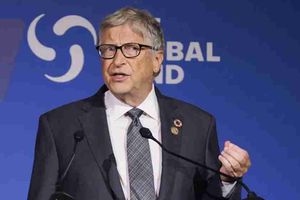 Bill Gates compra a Femsa el 3.76 por ciento de acciones de Heineken
