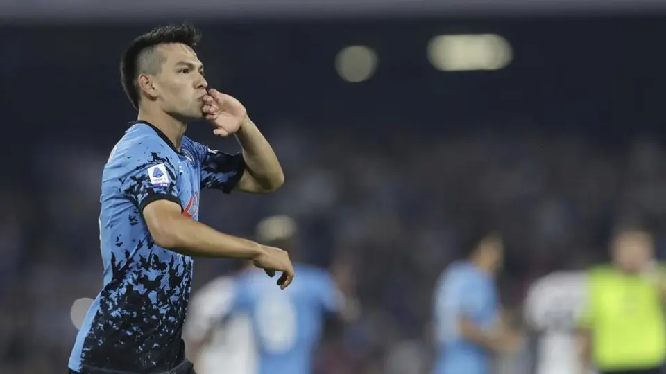 Napoli le fija precio a ‘Chucky’ Lozano tras interés de clubes en Arabia