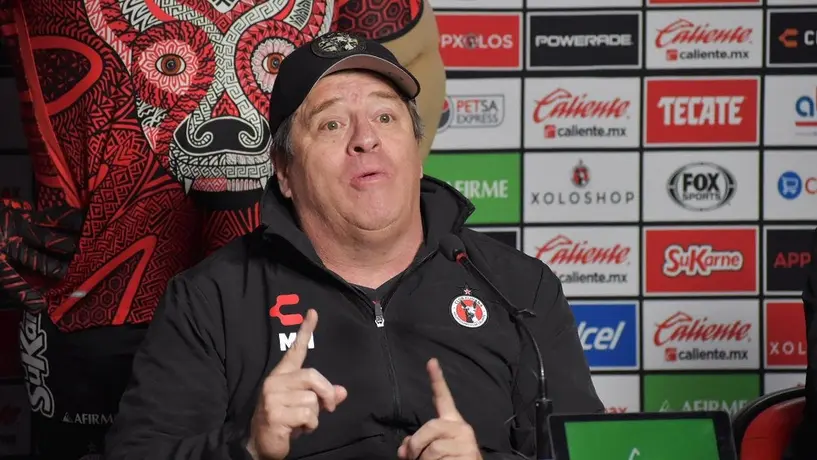 ¿Piojo Herrera se 'postula' como candidato a Morena para campaña política?