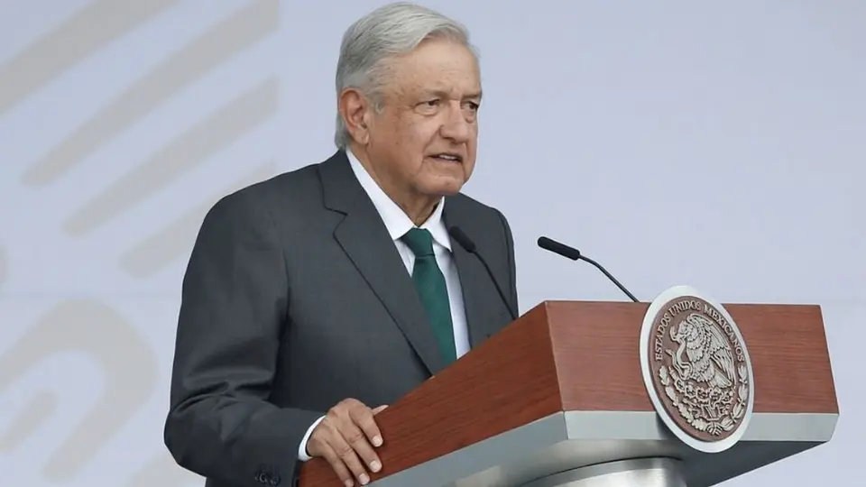 AMLO reaparece públicamente tras ser diagnosticado con covid-19: 'Al que mataron goza de cabal salud'