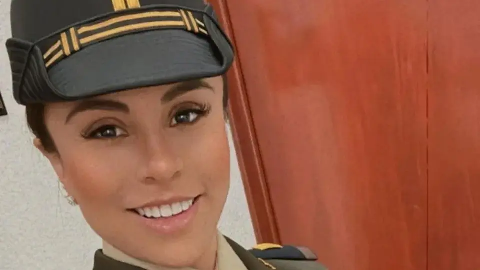 Paola Longoria: Ascendió a teniente en el Ejército Nacional