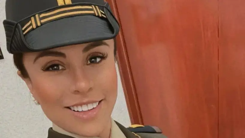 Paola Longoria: Ascendió a teniente en el Ejército Nacional