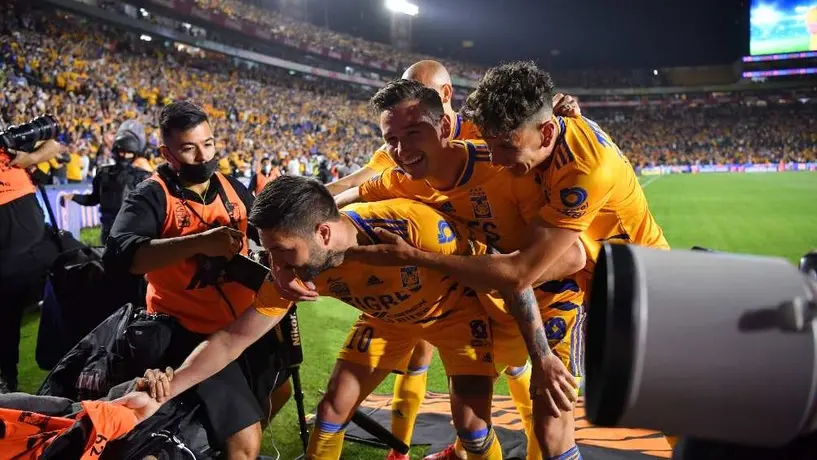 Faitelson revienta a las fuerzas básicas de Tigres: "¿Se dedican a hacer cemento?"