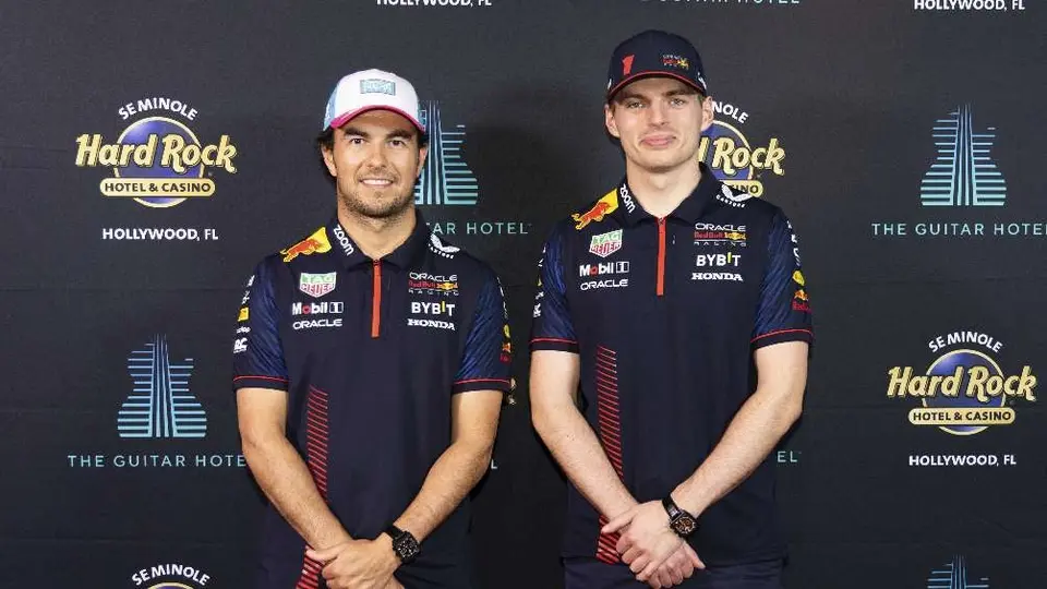Checo Pérez, sin distracción por rivalidad con Max tras pole en GP Miami: 'Contento por el equipo'