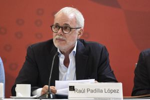 Arturo Padilla, exrector de la Universidad de Guadalajara, se quitó la vida
