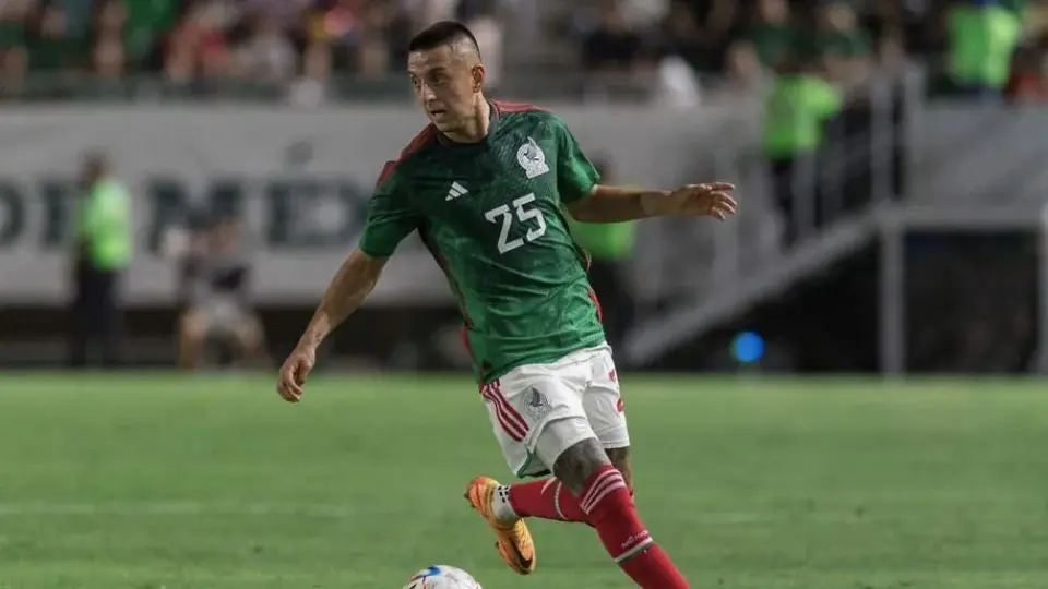 Selección Mexicana: Roberto Alvarado es llamado para ocupar el lugar de Alexis Vega