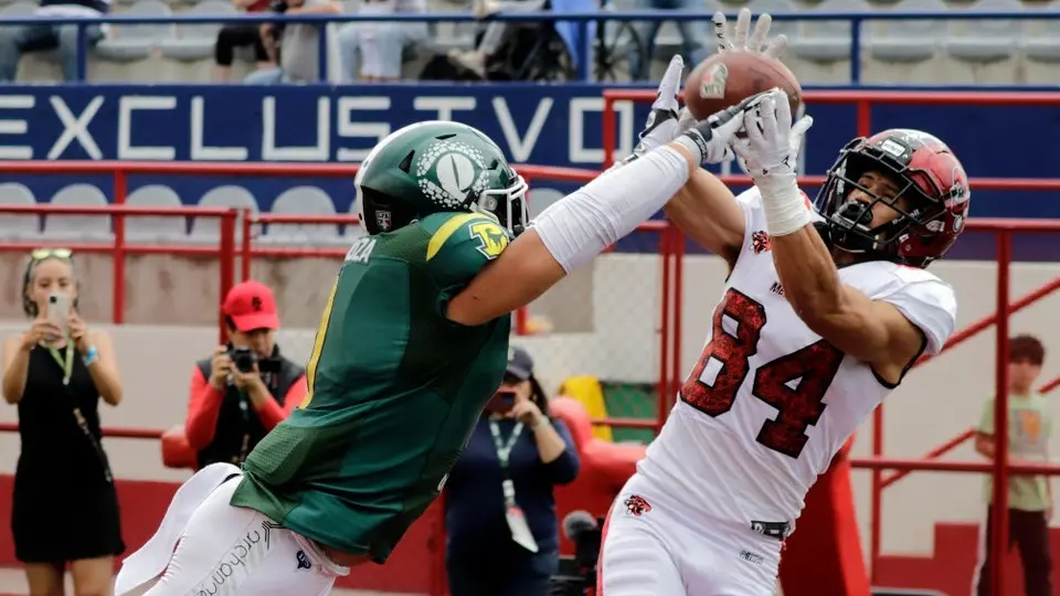Mexicas humilló a los Raptors en el Clásico Capitalino de la LFA