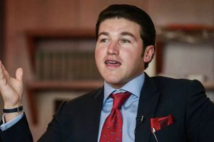 Samuel García prometió mejorar su inglés tras ser criticado en redes sociales