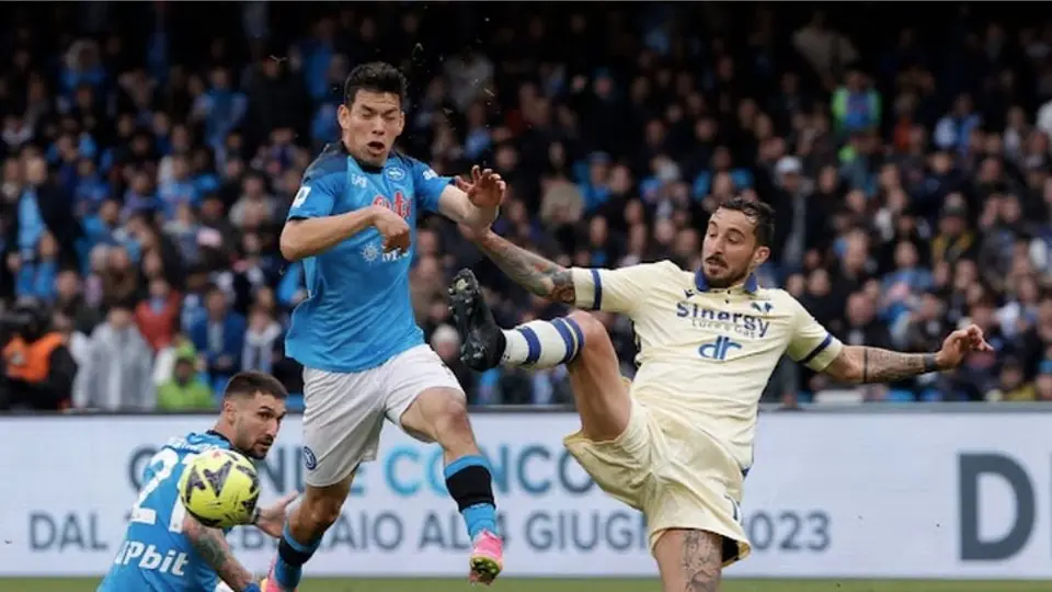Napoli, con Chucky de titular, no pudo con el Hellas Verona y empataron sin goles