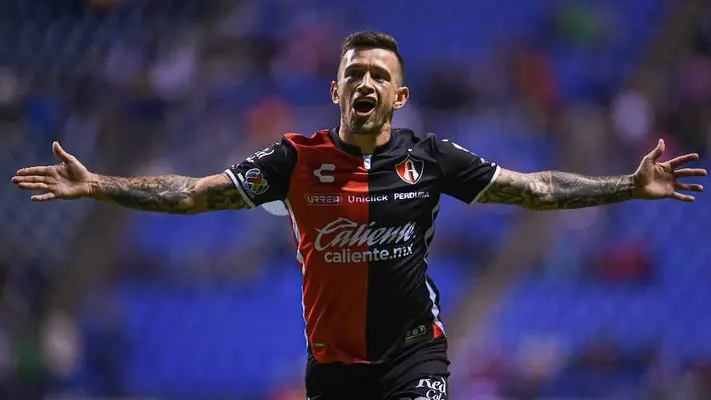 Clásico Tapatío: Brian Lozano ya pone a preocupar a Chivas con sus tiros libres: 'Ojalá se me de'