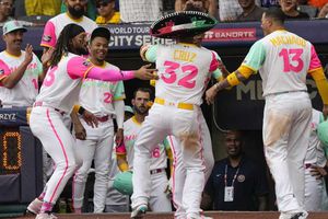 MLB en México: Padres derrota a Giants en un juego de una lluvia de cuadrangulares