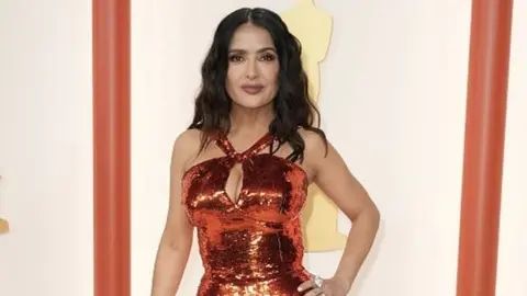 Oscar 2023: Salma Hayek 'ganó el premio al mejor vestido de la Gala