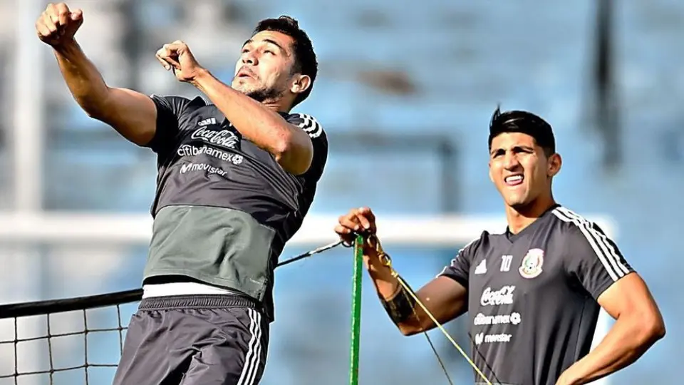 Alan Pulido, exgoleador de Chivas, envió 'polémico' mensaje a Henry Martín, 'Killer de América