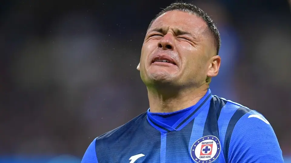 Pablo Aguilar culpa a un directivo de la remontada de Pumas a Cruz Azul