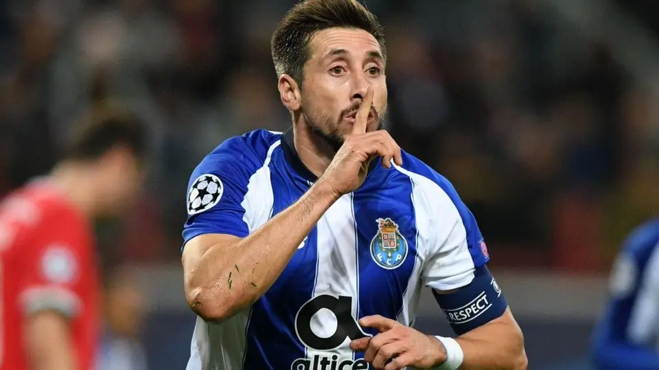 Héctor Herrera sueña con un regreso al Porto:"Me lo dio todo"