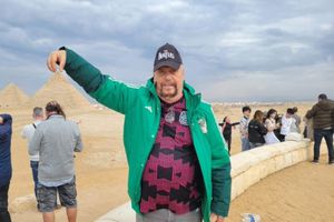 'Perro' Bermúdez compartió fotografías de su viaje a Egipto con su familia