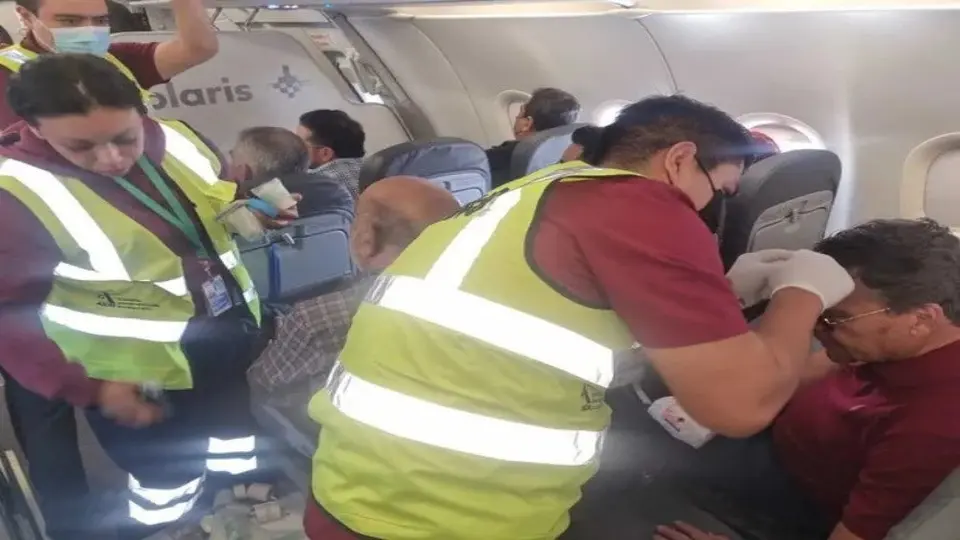 Alfredo Adame protagonizó nueva pelea en la calle y llegó herido al aeropuerto