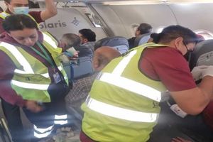 Alfredo Adame protagonizó nueva pelea en la calle y llegó herido al aeropuerto