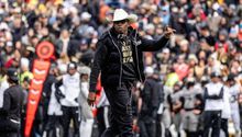 Deion Sanders, leyenda de la NFL, en riesgo de perder el pie izquierdo