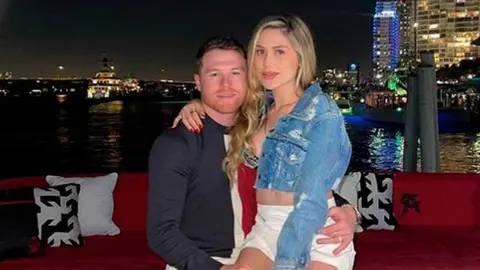 Canelo Álvarez disfrutó de sus lujosas vacaciones de invierno esquiando