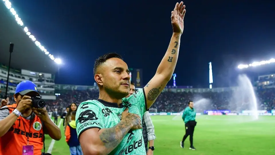 León 'despide' a Luis Montes con homenaje al descanso del juego vs Necaxa