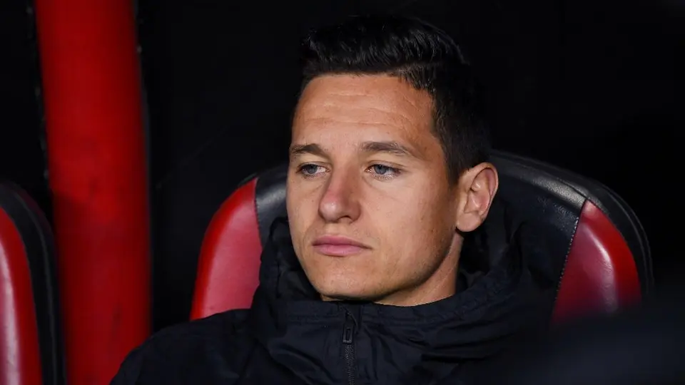 Florian Thauvin asiste al entrenamiento de Tigres con abogado tras rescisión de contrato