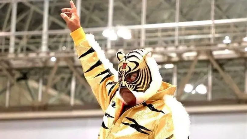 CMLL tendrá equipo integrado por nipones para función en Arena México
