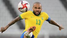 Dani Alves: Dispuesto a entregar el pasaporte y llevar un dispositivo de rastreo