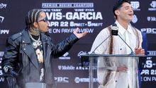 Ryan Garcia invita a fan a su pelea, ella lo rechaza