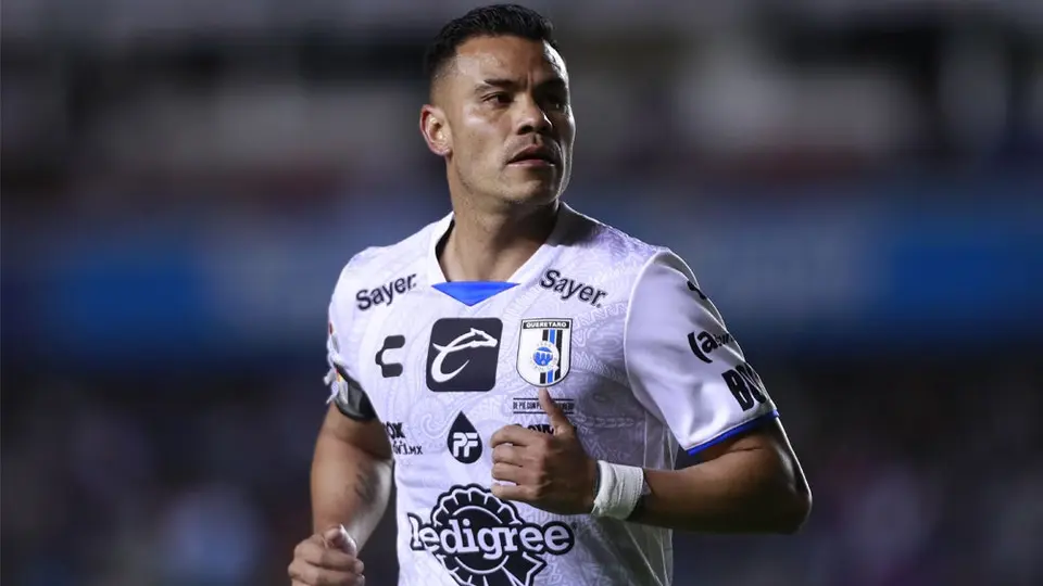 Pablo Barrera le pide a Diego Cocca observar a los jugadores de Querétaro