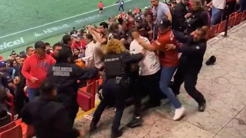 ¡Lamentable! Se presentaron conatos de bronca en el duelo entre Xolos y Pumas