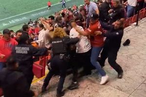 ¡Lamentable! Se presentaron conatos de bronca en el duelo entre Xolos y Pumas