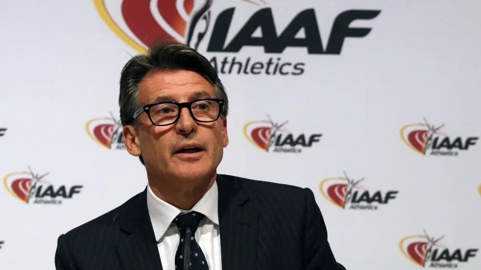 Federación de Atletismo prohíbe atletas transexuales en competencias femeniles