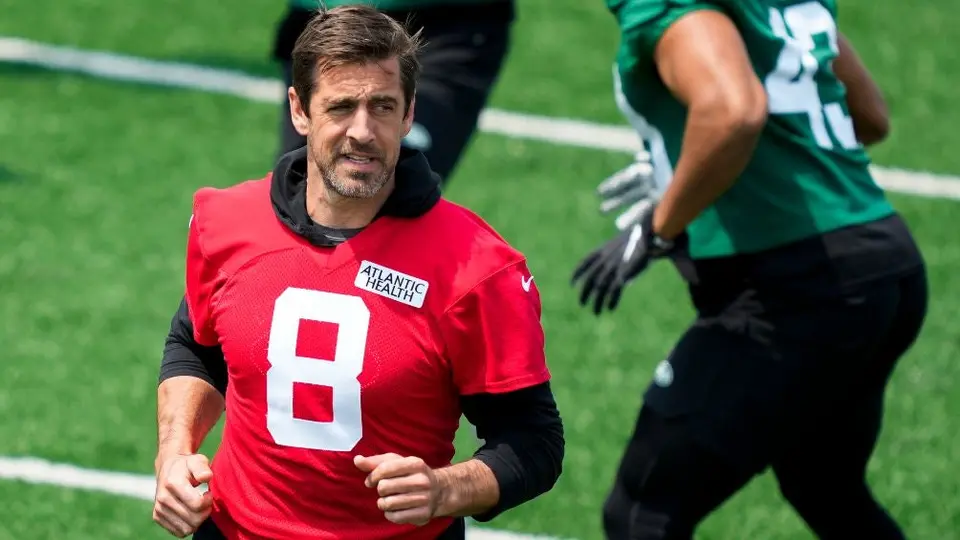 Aaron Rodgers se lesionó en práctica con los New York Jets
