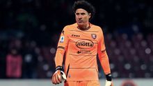 Memo Ochoa: El arquero mexicano hace un 'Mike Wasowski' en festejos del Salernitana
