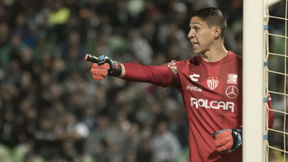 Hugo González deja Necaxa para ser el nuevo arquero de Mazatlán