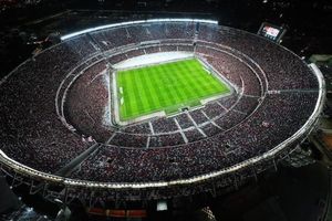 Murieron viendo al equipo de sus amores: Aficionados que fallecieron en gradas de los estadios