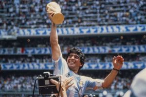 Maradona: ¡37 años de 'La Mano de Dios' y 'El Gol del Siglo'!