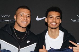 Kylian Mbappé, sorprendido por la enorme estatura de Wembanyama