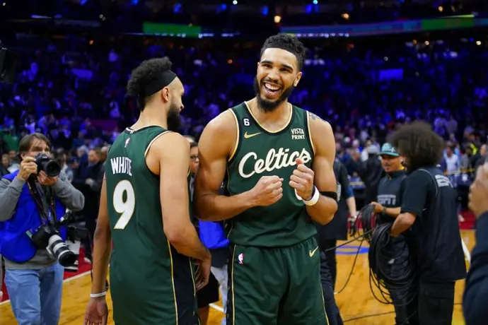 NBA: Con triple agónico de Tatum, Celtics superan a 76ers