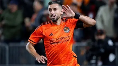 Héctor Herrera recuerda cuando iba a buscar el sueño americano como albañil antes de ser futbolista